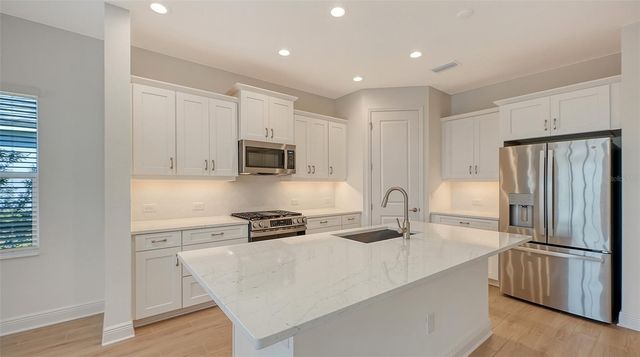 2114 SYLVESTER PALM LANE, Bradenton, FL 34212