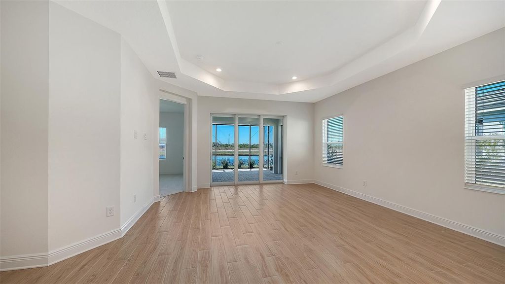 Image 11 of property listing at 2114 SYLVESTER PALM LANE, Bradenton, FL 34212