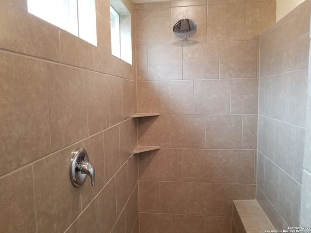 213 Hanover Pl, Cibolo, TX 78108