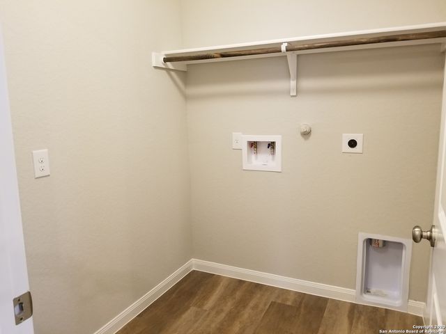 213 Hanover Pl, Cibolo, TX 78108