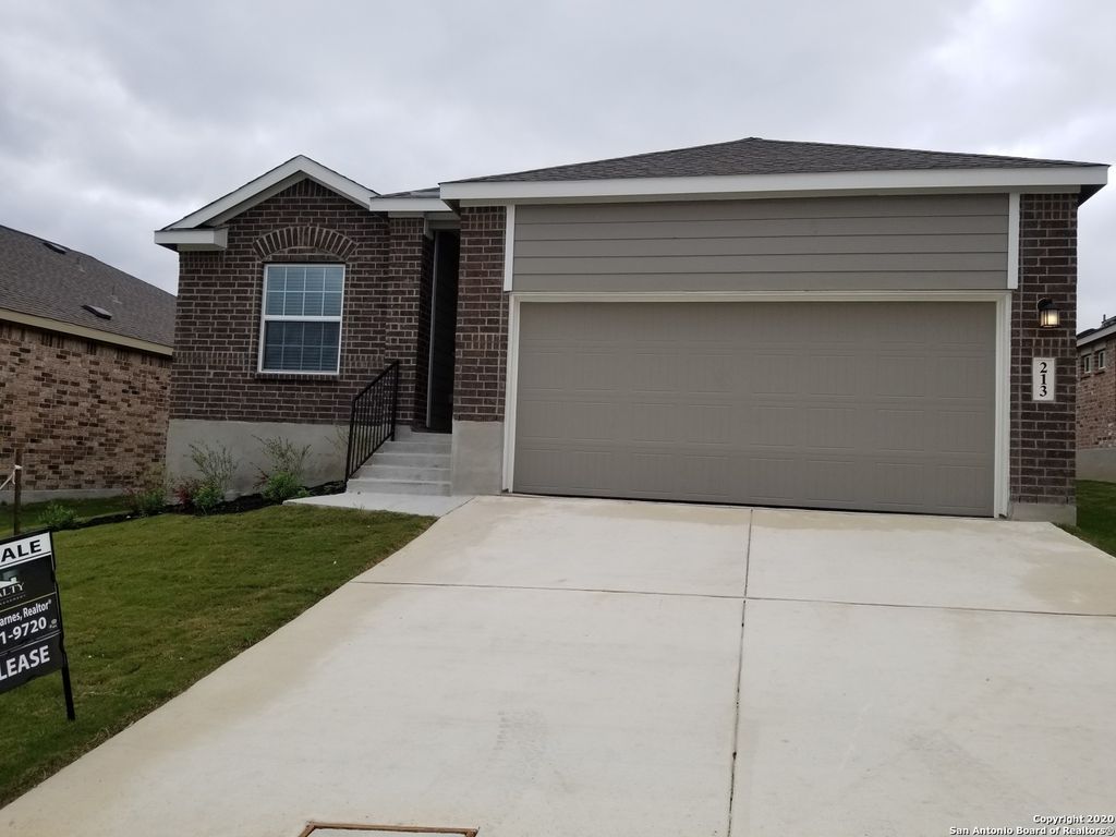 213 Hanover Pl, Cibolo, TX 78108
