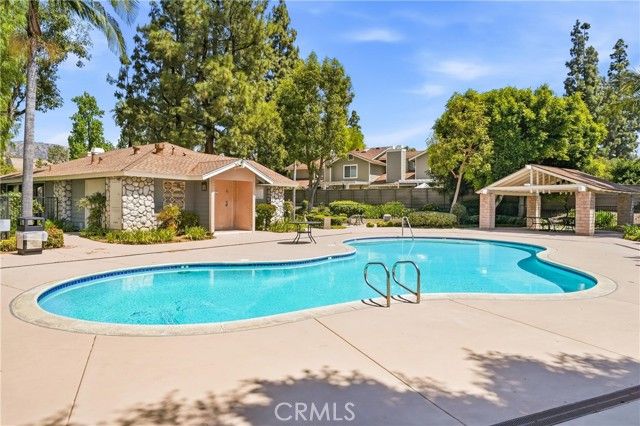 977 Auburn, San Dimas, CA 91773