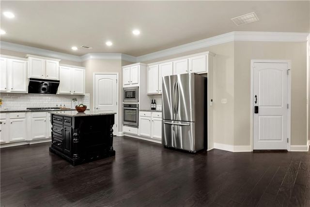 2345 Well Springs Dr, Buford, GA 30519