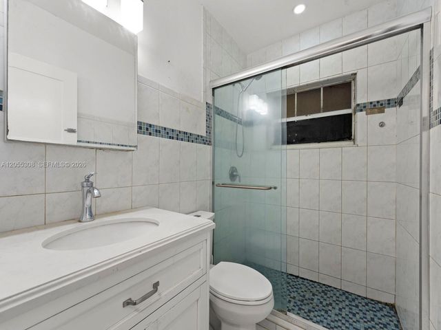 355 W 62nd St, Hialeah, FL 33012