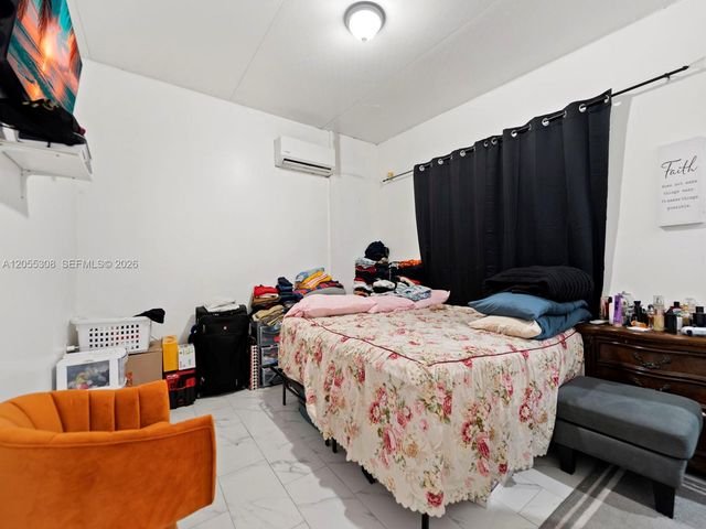355 W 62nd St, Hialeah, FL 33012