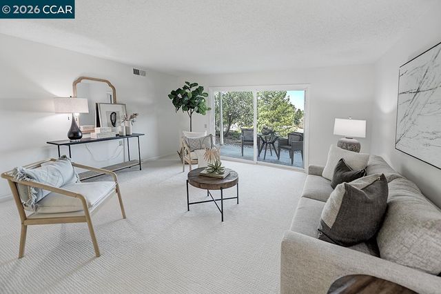 1557 Rockledge Ln 2, Walnut Creek, CA 94595