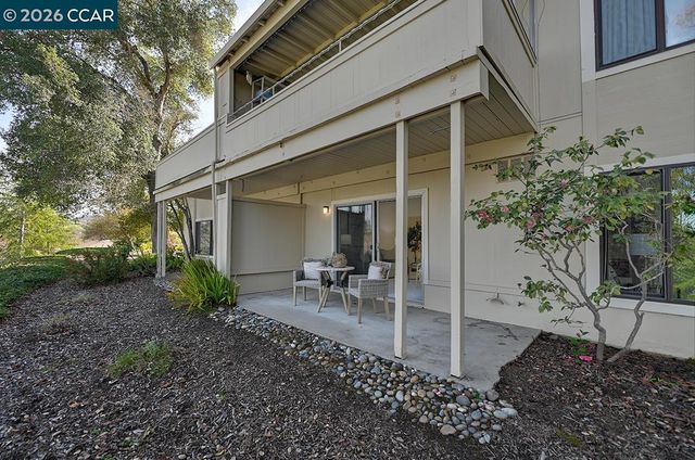 1557 Rockledge Ln 2, Walnut Creek, CA 94595