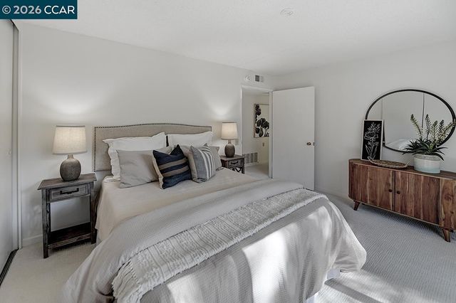 1557 Rockledge Ln 2, Walnut Creek, CA 94595