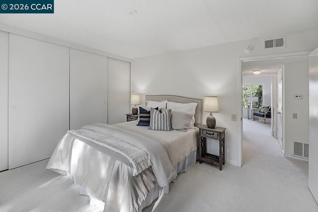 1557 Rockledge Ln 2, Walnut Creek, CA 94595