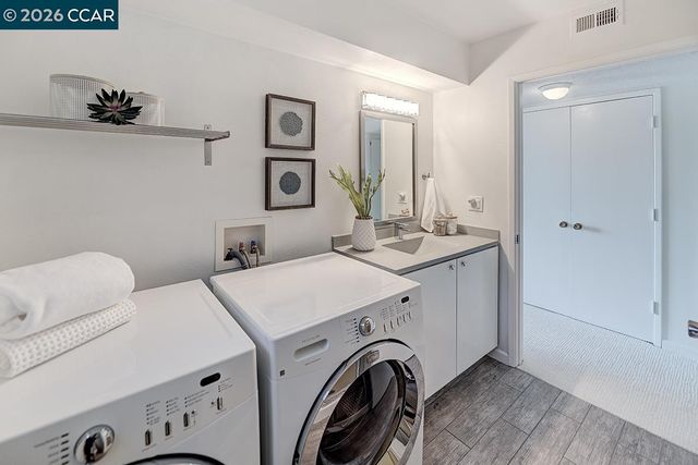 1557 Rockledge Ln 2, Walnut Creek, CA 94595