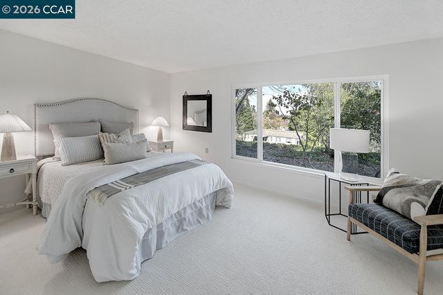 1557 Rockledge Ln 2, Walnut Creek, CA 94595