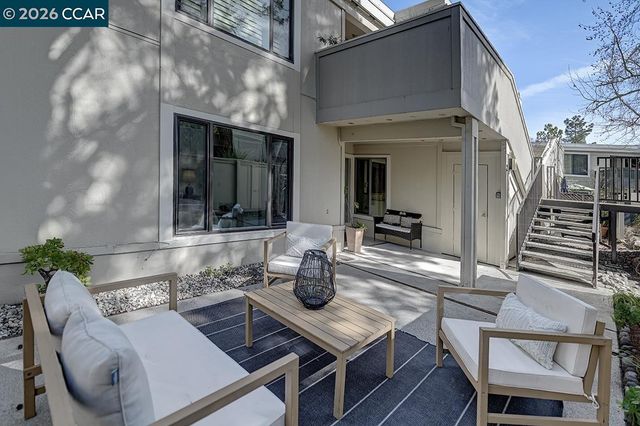 1557 Rockledge Ln 2, Walnut Creek, CA 94595