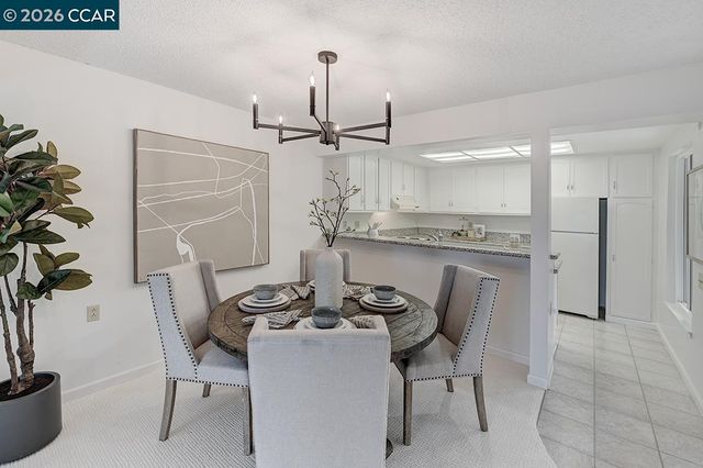 1557 Rockledge Ln 2, Walnut Creek, CA 94595