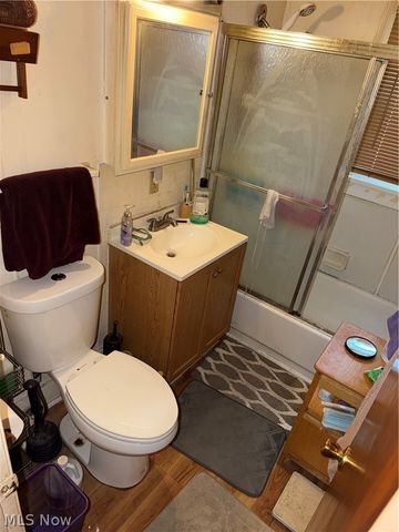 16202 Harvard Avenue, Cleveland, OH 44128