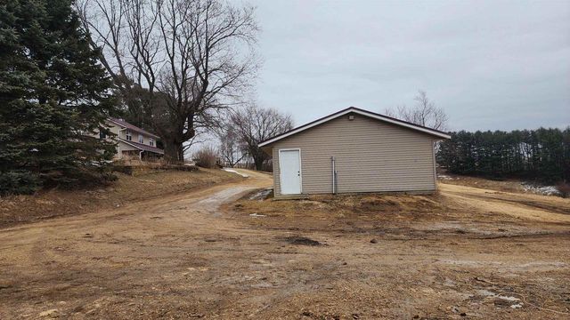 14177 Irish Ridge Road, Mount Hope, WI 53816