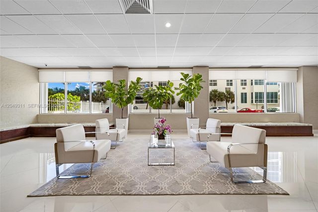 4250 Galt Ocean Dr 1J, Fort Lauderdale, FL 33308