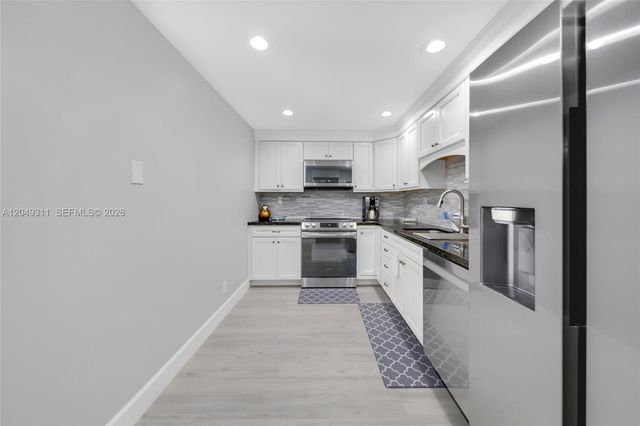 4250 Galt Ocean Dr 1J, Fort Lauderdale, FL 33308