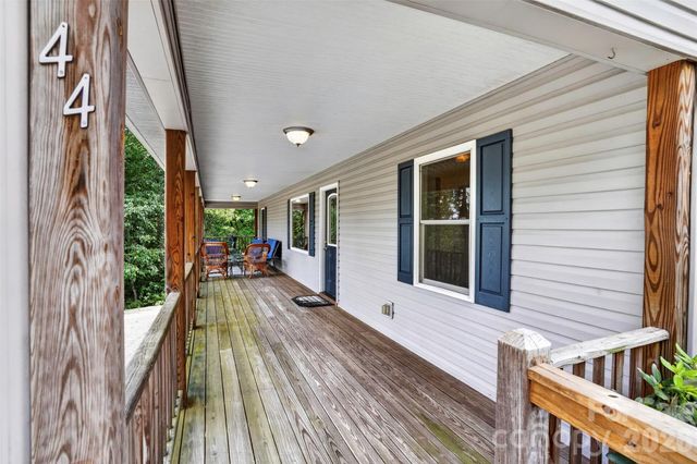 44 Autumn View Drive, Hendersonville, NC 28792