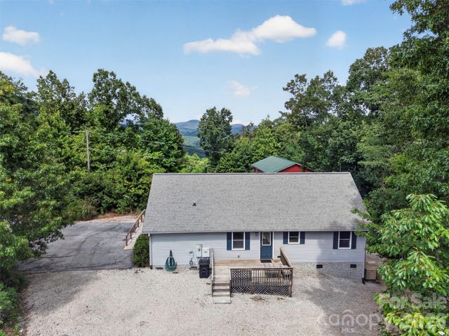 44 Autumn View Drive, Hendersonville, NC 28792
