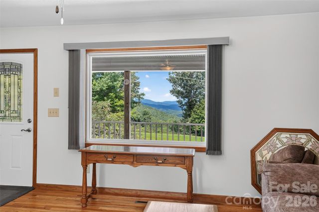 44 Autumn View Drive, Hendersonville, NC 28792