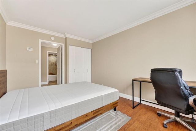 700 E 8TH Street 14D, Kansas City, MO 64106