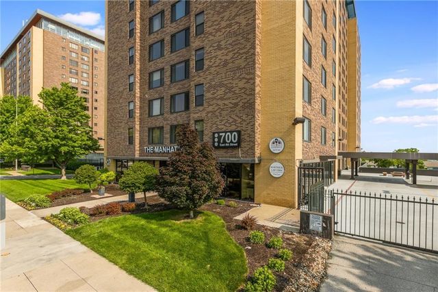 700 E 8TH Street 14D, Kansas City, MO 64106