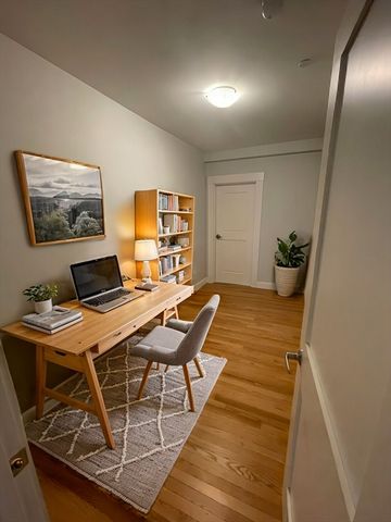 233 Lafayette Street 5, Salem, MA 01970