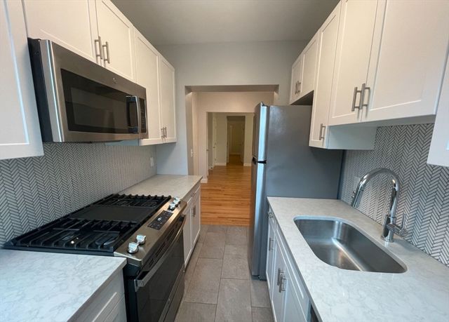 233 Lafayette Street 5, Salem, MA 01970