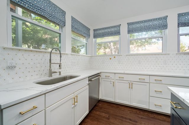 307 W Annie ST, Austin, TX 78704