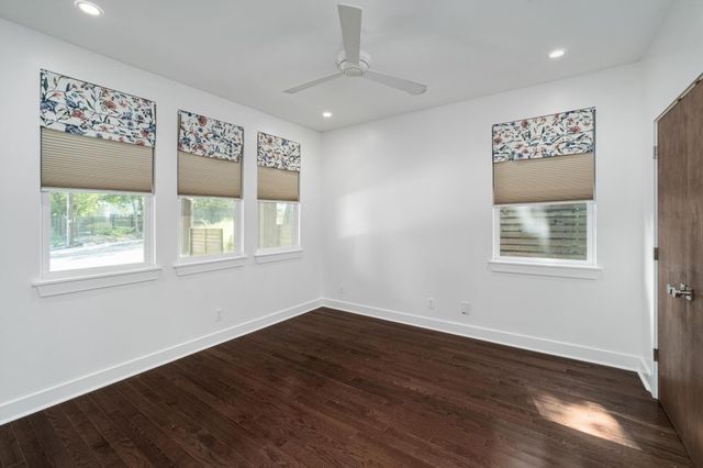 307 W Annie ST, Austin, TX 78704