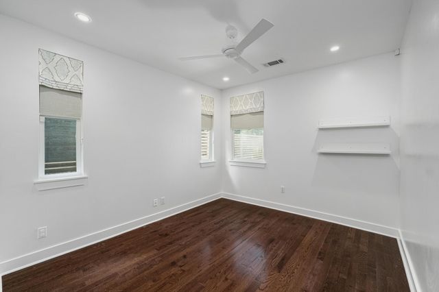 307 W Annie ST, Austin, TX 78704