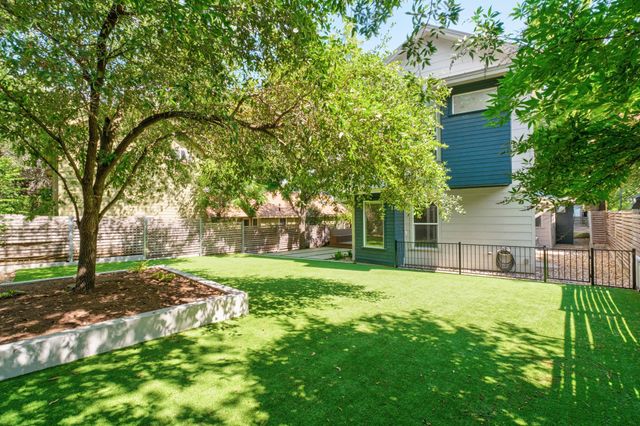 307 W Annie ST, Austin, TX 78704