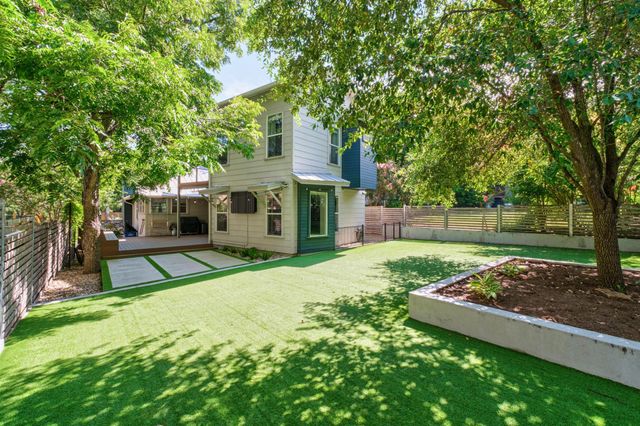 307 W Annie ST, Austin, TX 78704