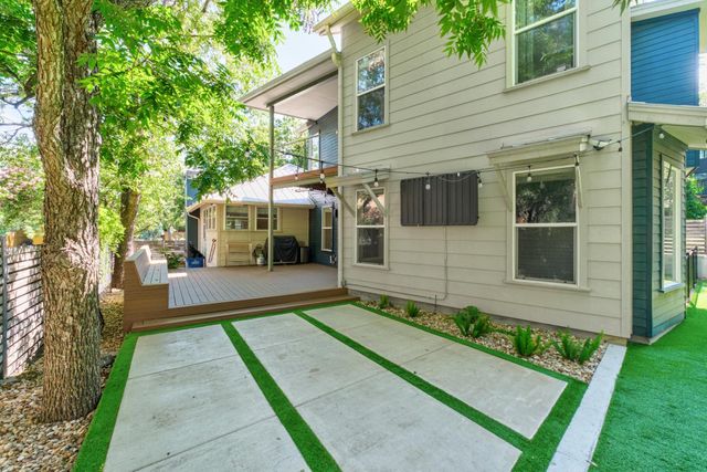 307 W Annie ST, Austin, TX 78704