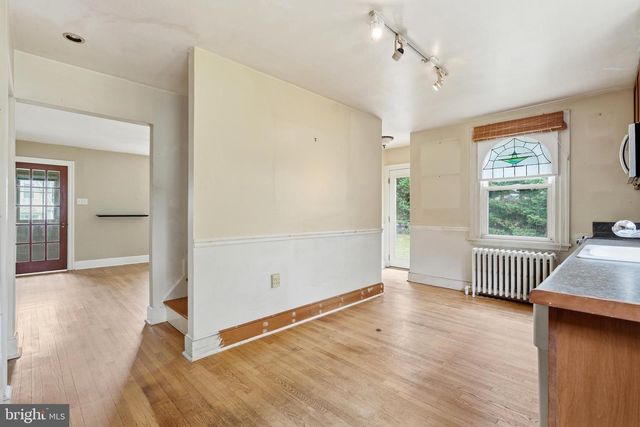 2018 ROY AVE, Abington, PA 19001