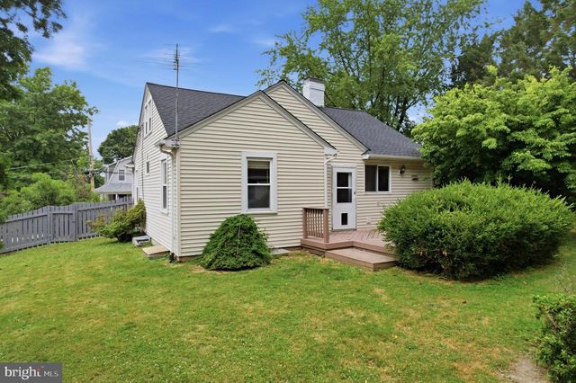 2018 ROY AVE, Abington, PA 19001