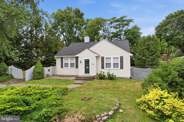 2018 ROY AVE, Abington, PA 19001