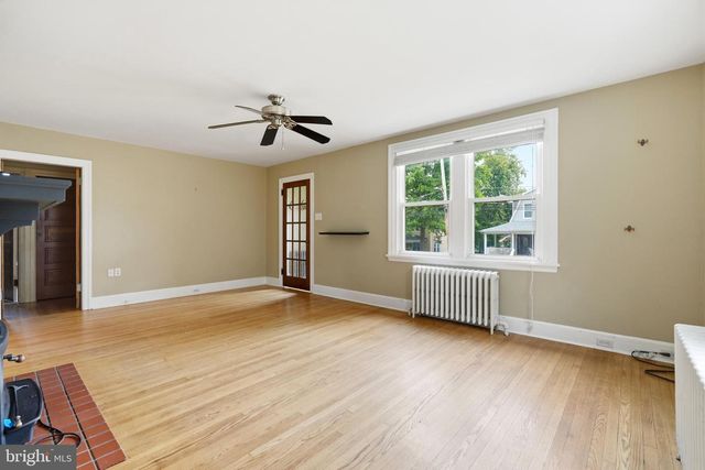 2018 ROY AVE, Abington, PA 19001