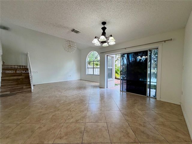 12619 NW 11th Pl, Sunrise, FL 33323