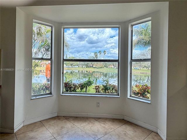 12619 NW 11th Pl, Sunrise, FL 33323