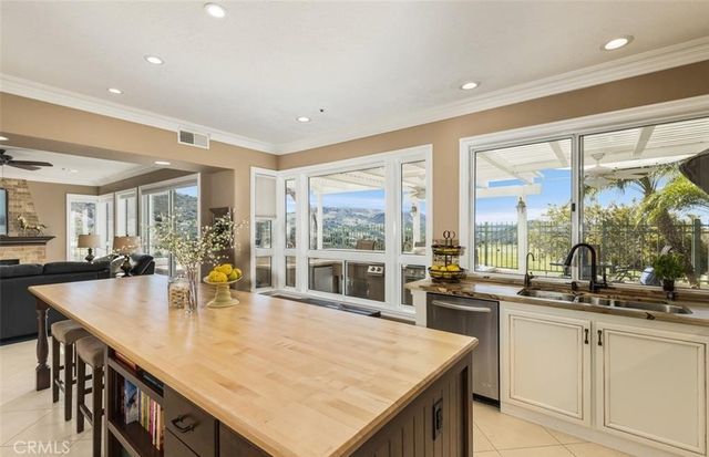 14 Dover, Rancho Santa Margarita, CA 92679