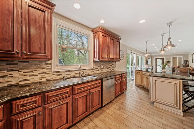 221 Shady Oak Drive, Michigan City, IN 46360