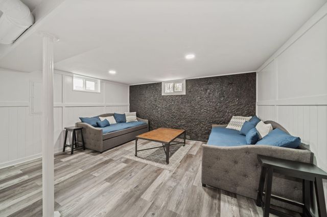 221 Shady Oak Drive, Michigan City, IN 46360