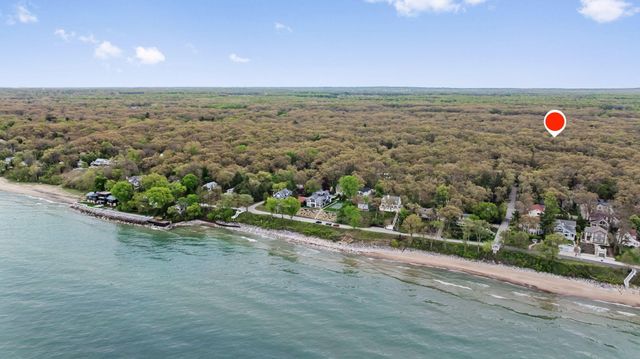 221 Shady Oak Drive, Michigan City, IN 46360