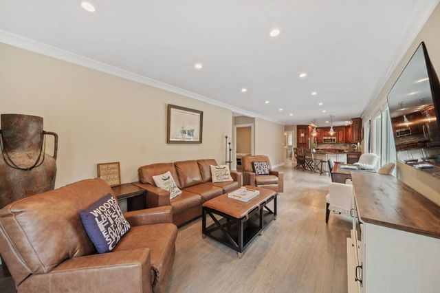 221 Shady Oak Drive, Michigan City, IN 46360