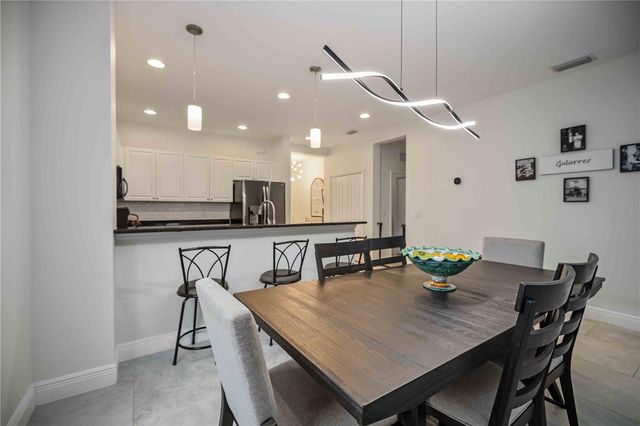 12146 LONGVIEW LAKE CIRCLE, Bradenton, FL 34211