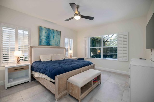 12146 LONGVIEW LAKE CIRCLE, Bradenton, FL 34211