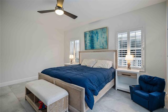 12146 LONGVIEW LAKE CIRCLE, Bradenton, FL 34211