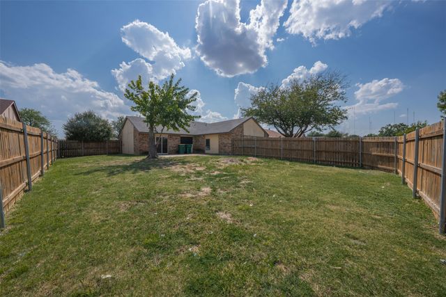 478 Rainier Street, Cedar Hill, TX 75104
