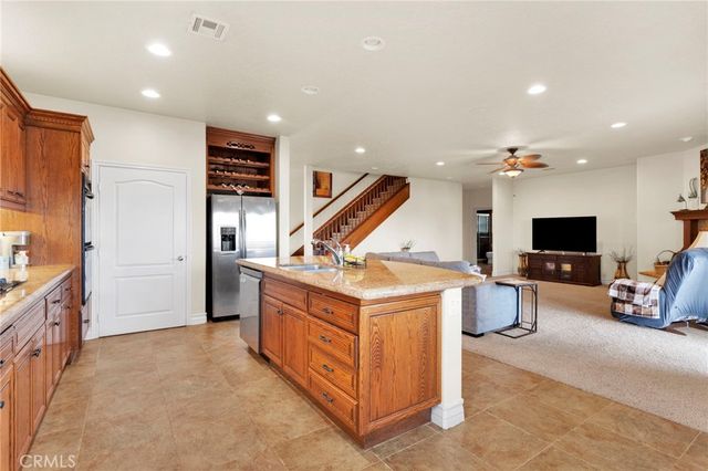 17790 Cresta Blanca, Victorville, CA 92395